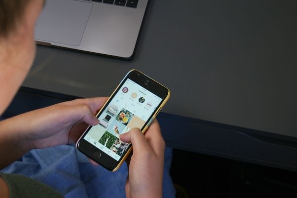 What is the Best Time to Post on Instagram in the UK?